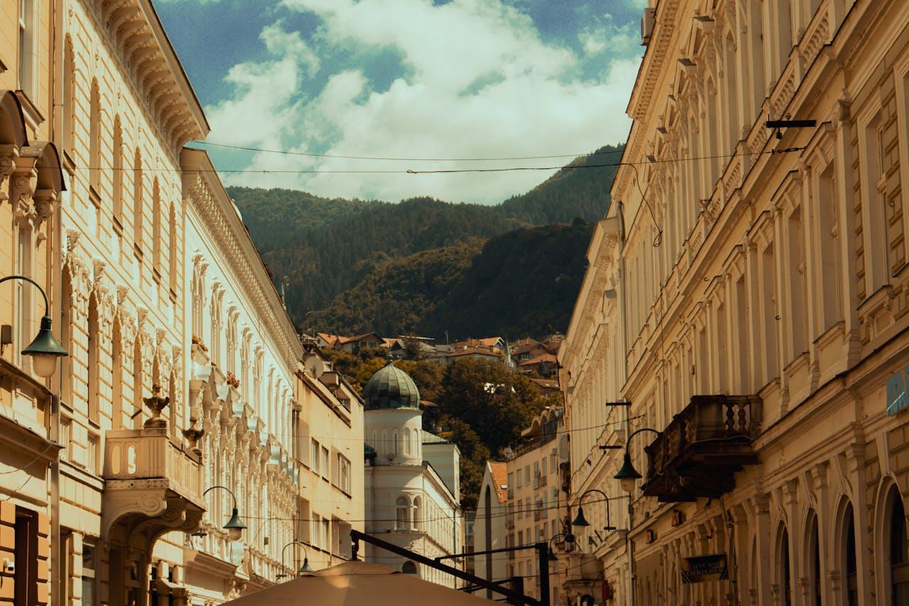 La riche culture de la Bosnie-Herzegovine : langues, religions et cuisine